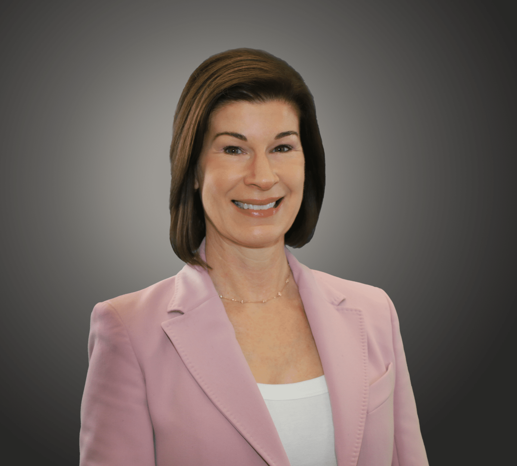 Erin Lunn Headshot Wide v2